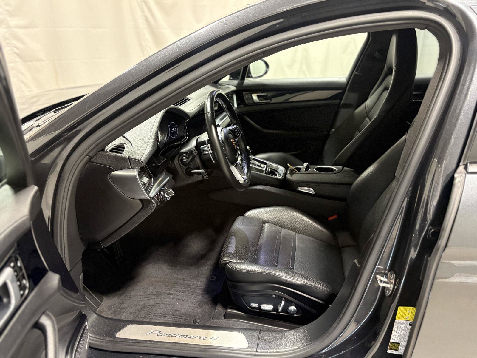 Used 2018 Porsche Panamera 4 AWD/4WD image 2