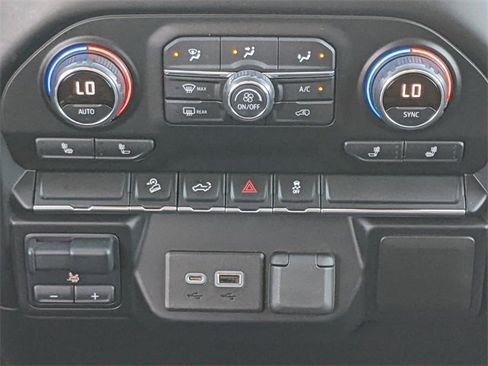 Used 2021 Chevrolet Silverado 1500 RST image 16