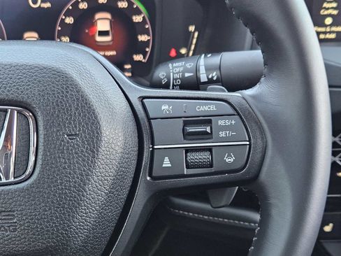 Used 2025 Honda Accord Sport image 28