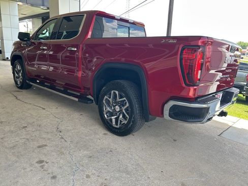 Used 2025 GMC Sierra 1500 SLT w/ SLT Premium Plus Package AWD/4WD image 5