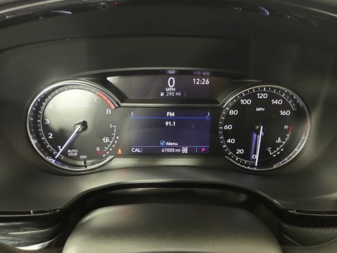 Used 2021 Cadillac XT5 Premium Luxury AWD/4WD image 16