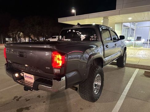 Used 2019 Toyota Tacoma SR5 image 12