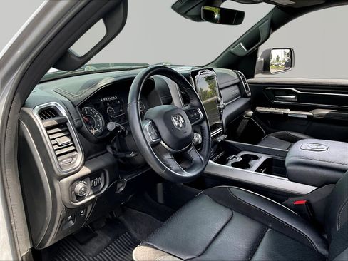 Used 2023 RAM 1500 Laramie AWD/4WD image 17
