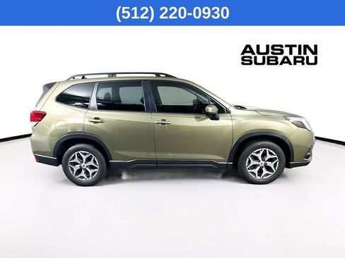 Certified 2024 Subaru Forester Premium w/ POP Package 3 AWD/4WD image 9