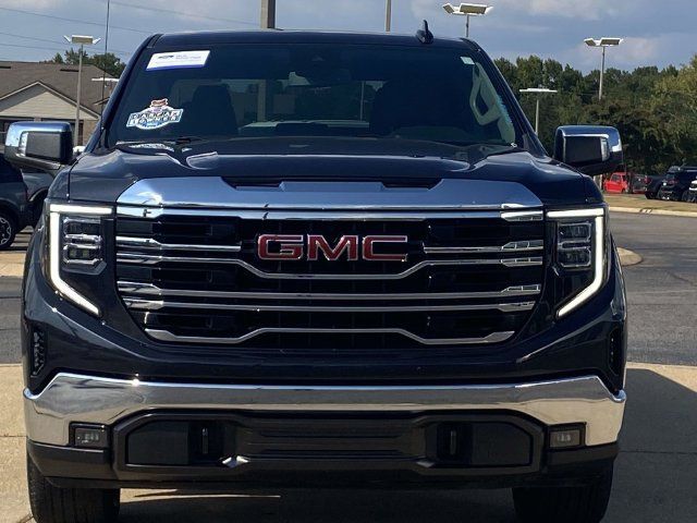 Used 2025 GMC Sierra 1500 SLT AWD/4WD image 7