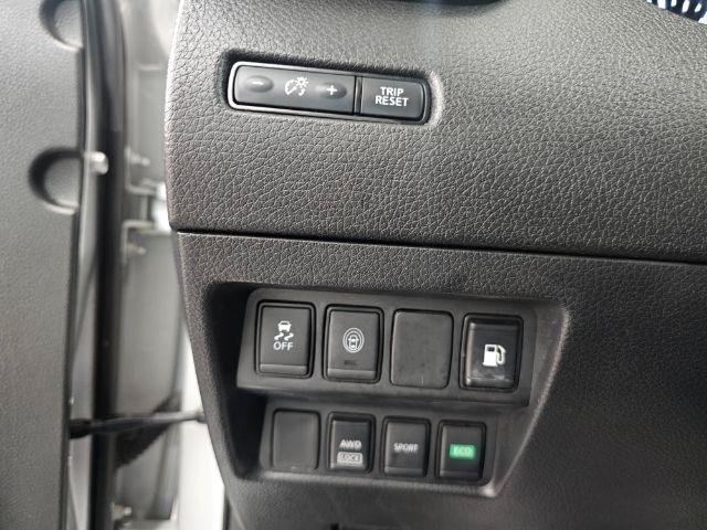 Used 2020 Nissan Rogue S AWD/4WD image 15