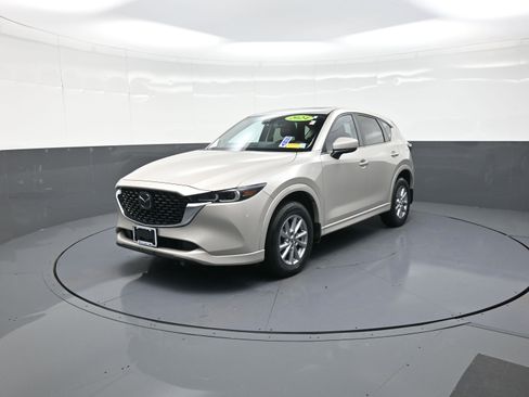 Used 2024 MAZDA CX-5 AWD 2.5 S w/ Preferred Package image 7