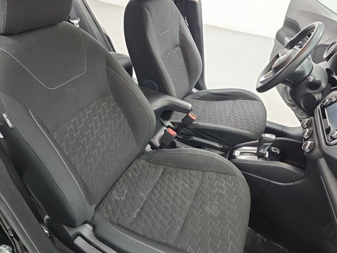 Certified 2021 Nissan Kicks S image 10