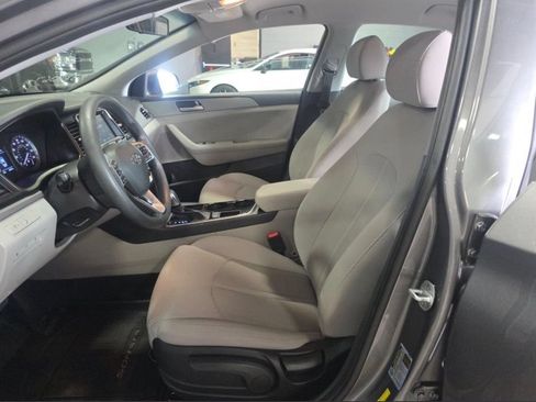 Used 2019 Hyundai Sonata SE FWD image 7