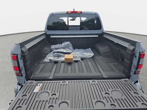 New 2026 Nissan Frontier PRO-4X w/ Pro-4x Convenience Package AWD/4WD image 12
