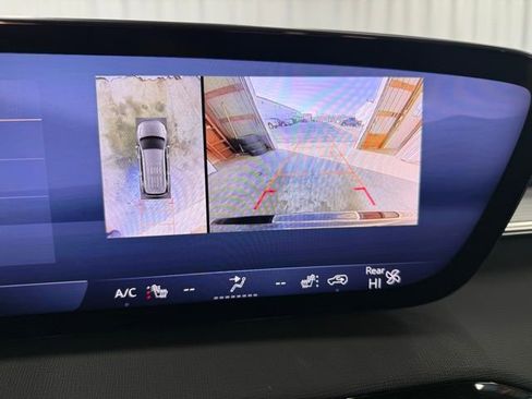 Used 2025 Buick Enclave Preferred image 20