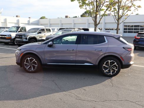Used 2025 Chevrolet Equinox EV LT FWD image 18