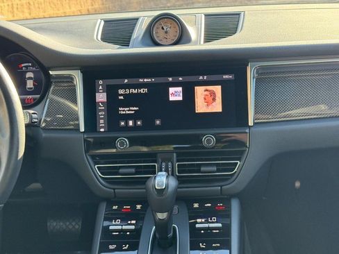 Used 2023 Porsche Macan S image 13
