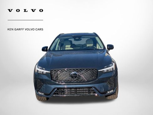 New 2026 Volvo XC60 B5 Ultra w/ Protection Package Premier image 9