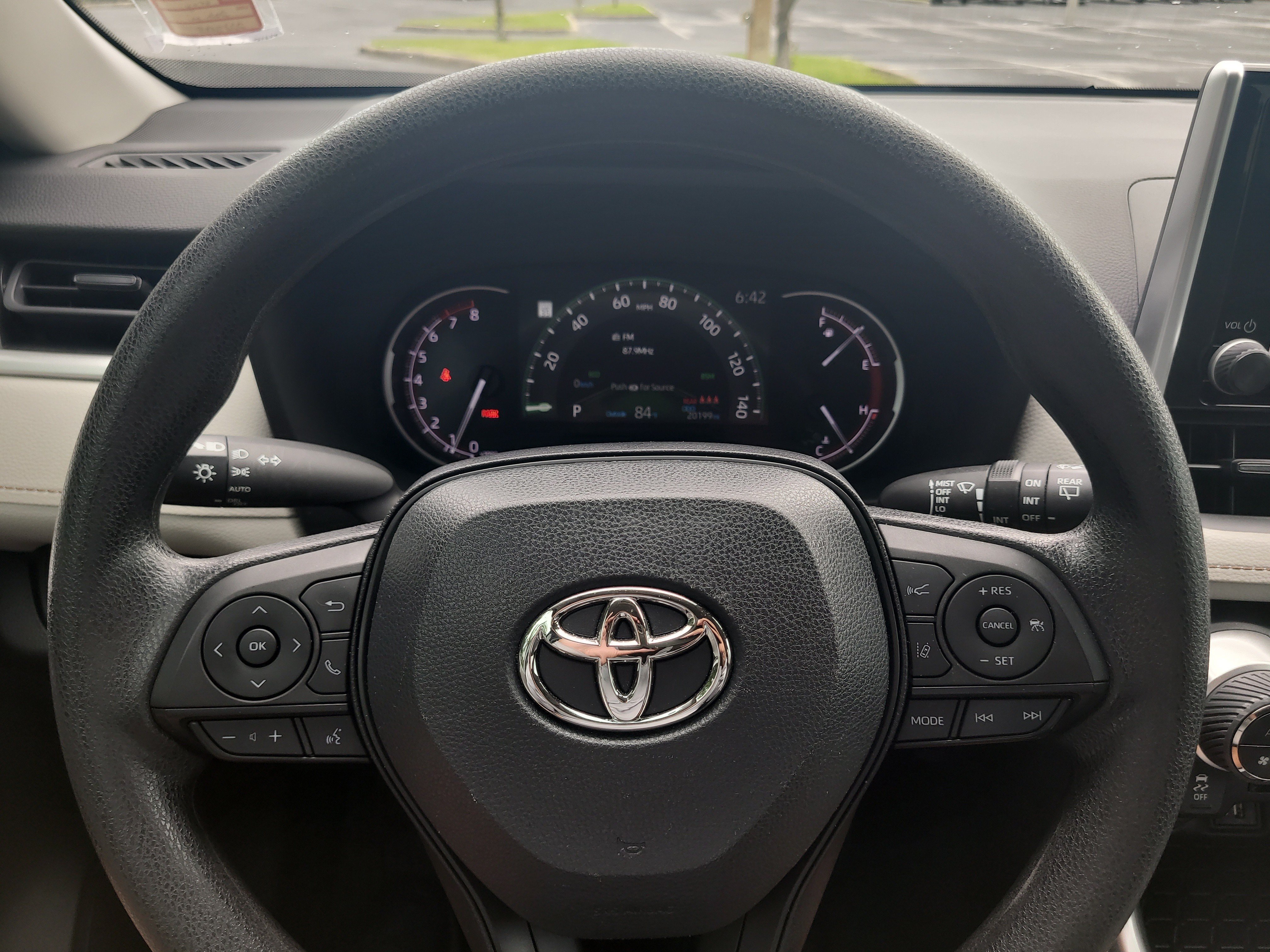 Certified 2023 Toyota RAV4 XLE w/ Convenience Package FWD image 30
