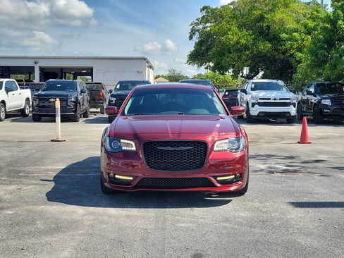 Used 2021 Chrysler 300 Touring L RWD image 8
