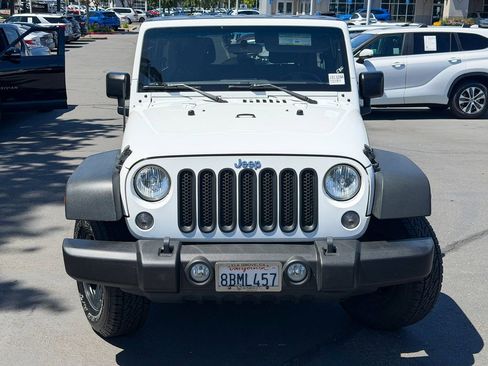 Used 2016 Jeep Wrangler Unlimited Sport AWD/4WD image 3