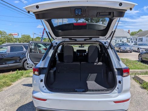 Used 2022 Mitsubishi Outlander ES AWD/4WD image 31