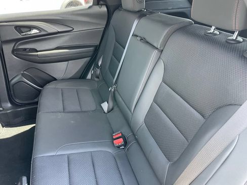 Used 2023 Chevrolet TrailBlazer RS w/ Convenience Package FWD image 7