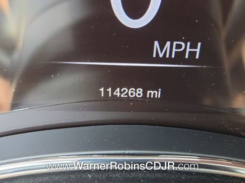 Used 2020 Jeep Grand Cherokee Altitude RWD image 28