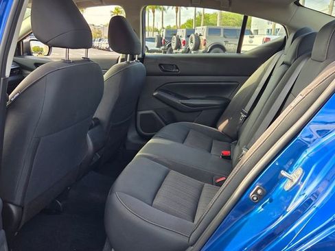 Used 2025 Nissan Altima 2.5 SV FWD image 10