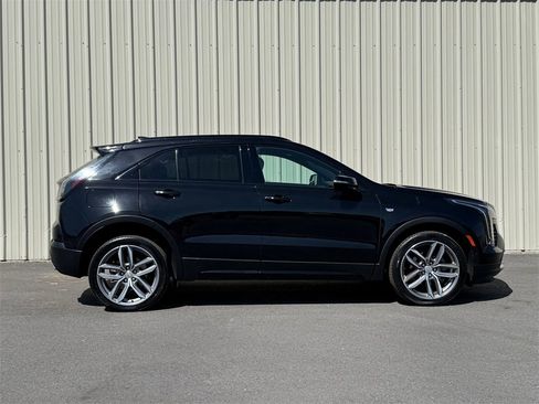 Used 2022 Cadillac XT4 Sport w/ Enhanced Visibility Package image 2