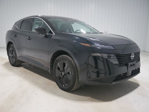 Used 2025 Nissan Murano SV image 3