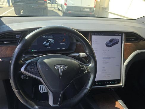 Used 2019 Tesla Model X Performance image 5