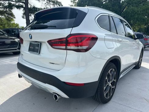 Used 2022 BMW X1 xDrive28i w/ Premium Package AWD/4WD image 5
