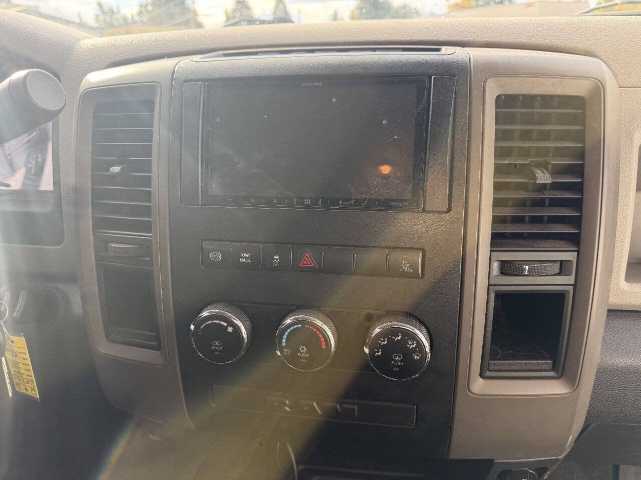 Used 2012 RAM 2500 ST w/ Chrome Appearance Group AWD/4WD image 5