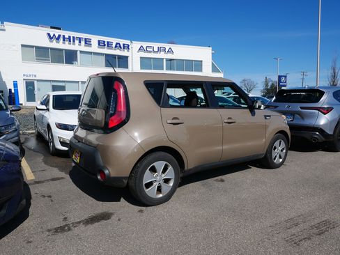 Used 2014 Kia Soul Base image 3