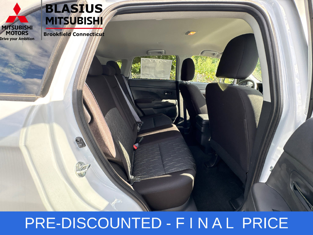Used 2025 Mitsubishi Outlander Sport ES AWD/4WD image 43