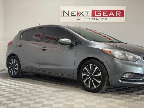 Used 2016 Kia Forte LX FWD image 3