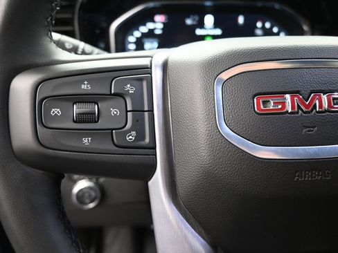 Used 2024 GMC Sierra 1500 Elevation image 28