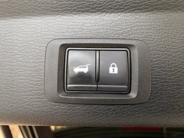 Used 2023 Mitsubishi Outlander SE AWD/4WD image 10