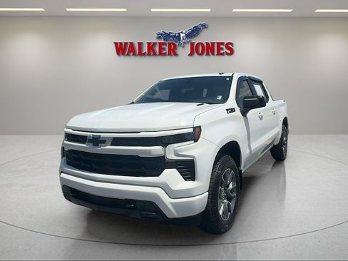 Used 2026 Chevrolet Silverado 1500 RST AWD/4WD image 3