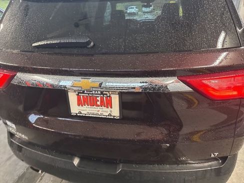 Used 2020 Chevrolet Traverse LT image 6