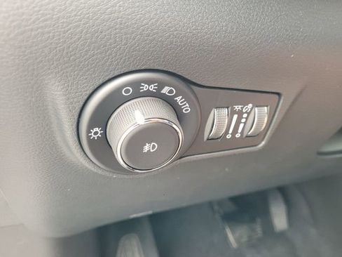 New 2026 Jeep Compass Latitude image 23