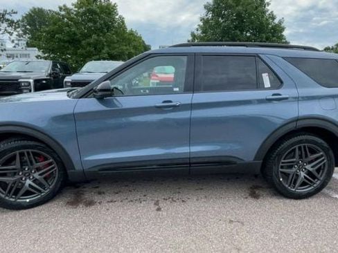New 2026 Ford Explorer ST w/ Sun And Sound Package AWD/4WD image 5