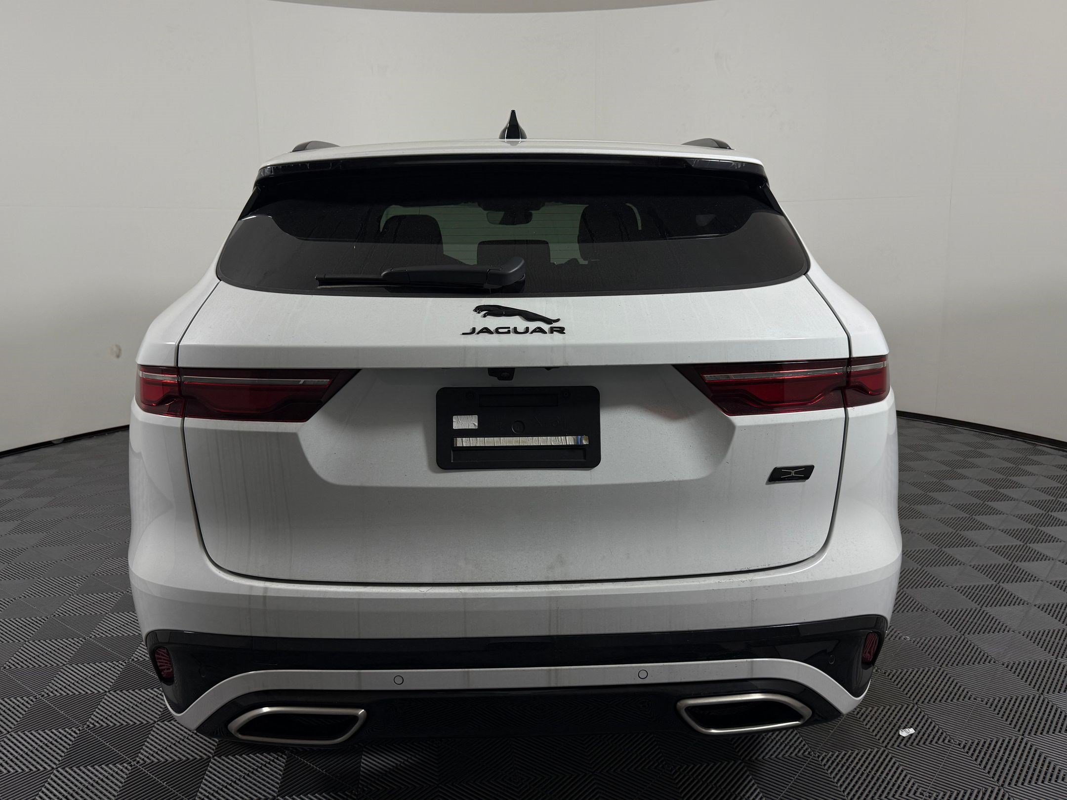 New 2026 Jaguar F-PACE R-Dynamic S AWD/4WD image 10