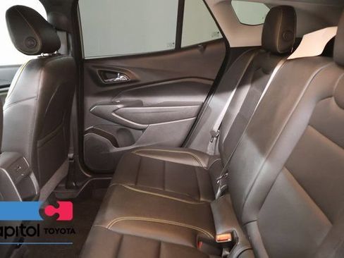 Used 2025 Chevrolet Trax ACTIV w/ Sunroof Package FWD image 31