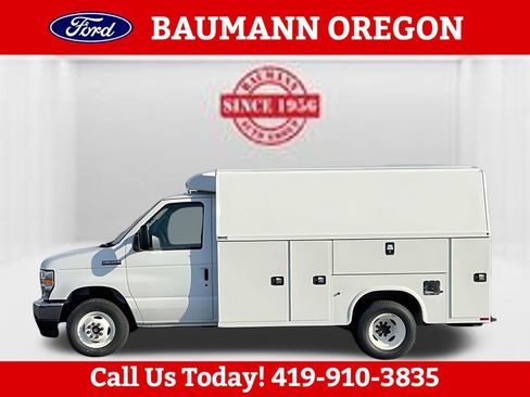 New 2025 Ford E-350 and Econoline 350 Super Duty w/ Power Equipment Group RWD image 9