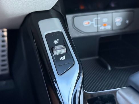 New 2026 Kia Sorento SX image 16