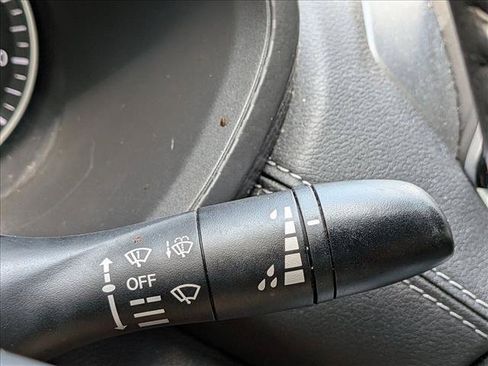 Used 2021 Nissan Sentra SV FWD image 13