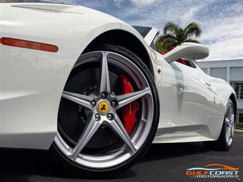 Used 2014 Ferrari 458 Spider RWD image 11