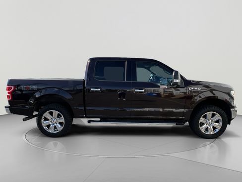 Used 2018 Ford F150 XLT w/ Equipment Group 302A Luxury AWD/4WD image 6