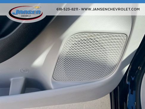 Used 2023 Chrysler Pacifica Touring-L FWD image 23
