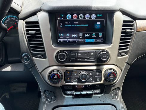 Used 2019 GMC Yukon XL Denali w/ Denali Ultimate Package AWD/4WD image 24