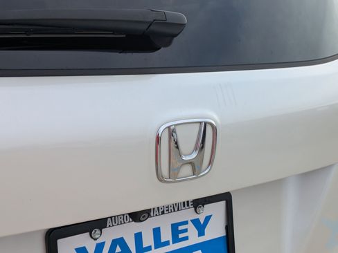 Certified 2018 Honda Pilot Touring image 33