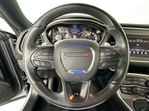 Used 2022 Dodge Challenger GT w/ Driver Convenience Group image 11